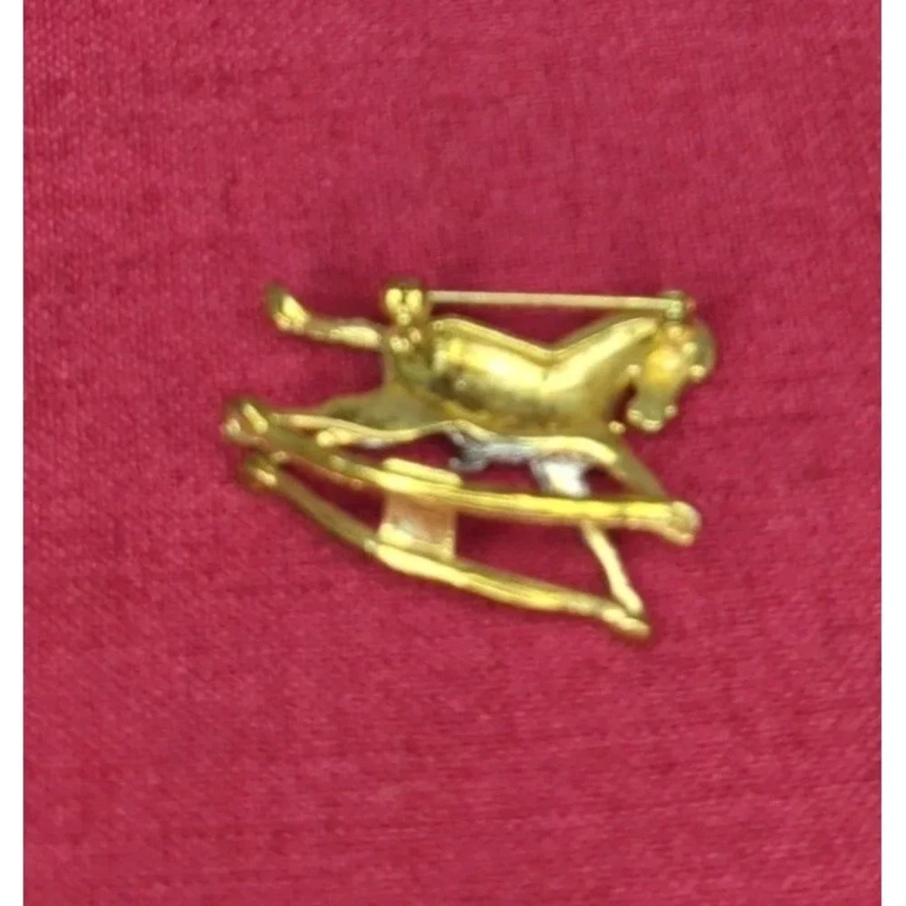 Vintage 90s Gold Tone &‎ Rhinestone 3D Rocking Horse Brooch Pin